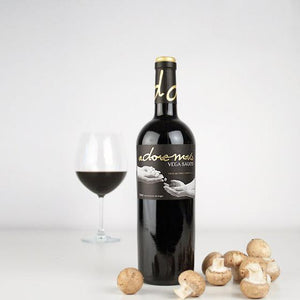 Vino toro Adoremus Reserva